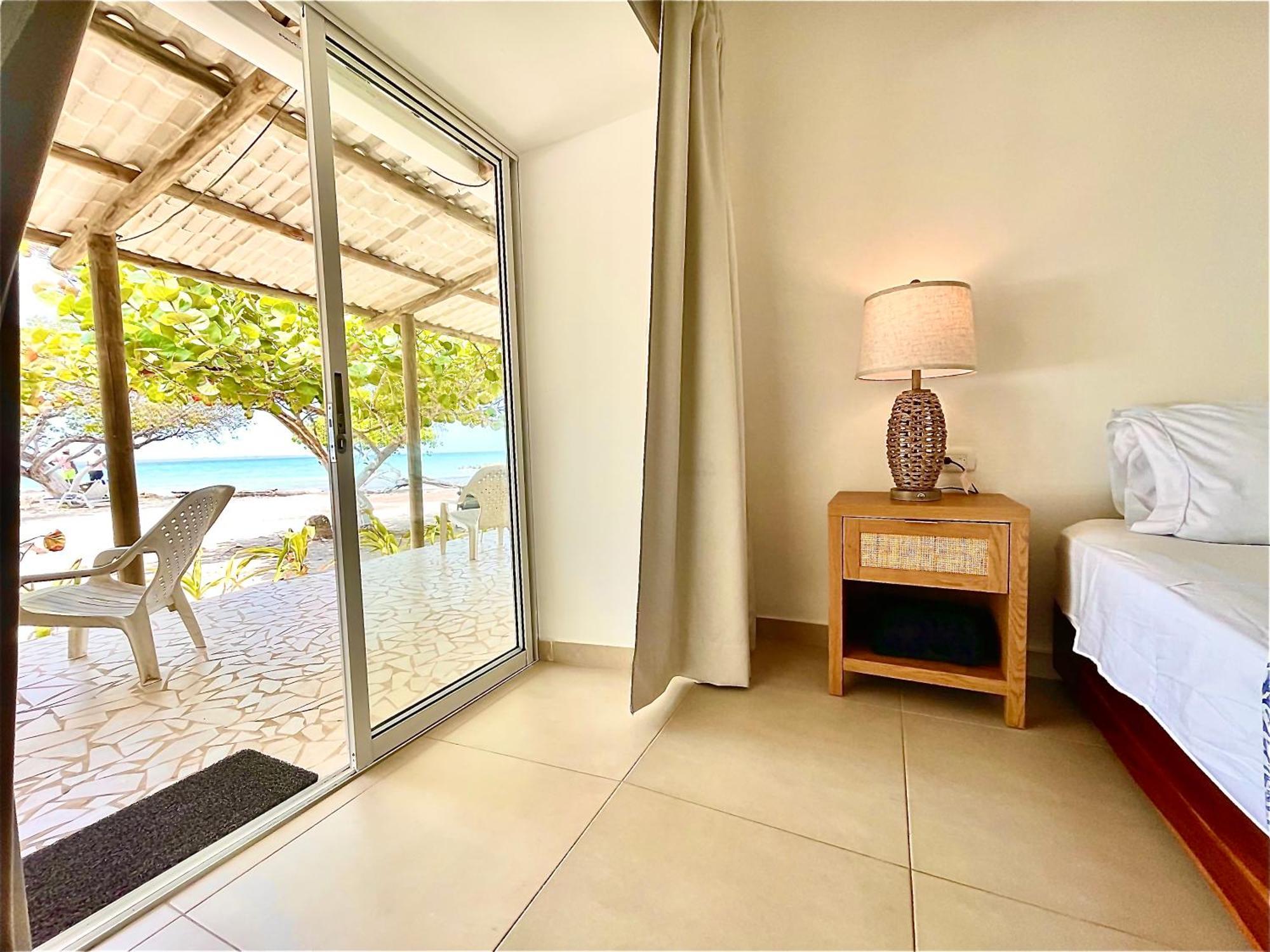 Hotel Carey Beach Isla Barú Extérieur photo