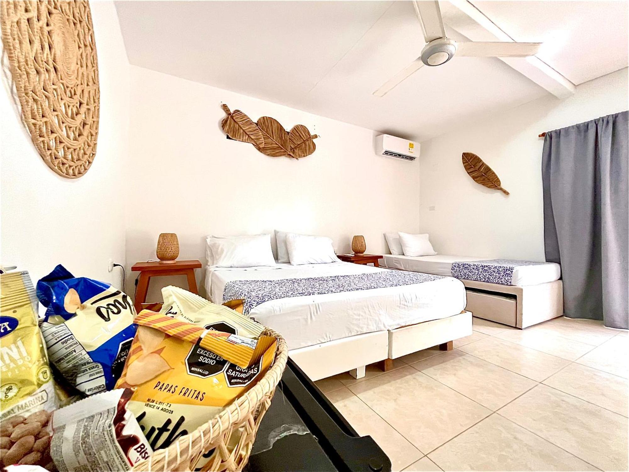 Hotel Carey Beach Isla Barú Extérieur photo