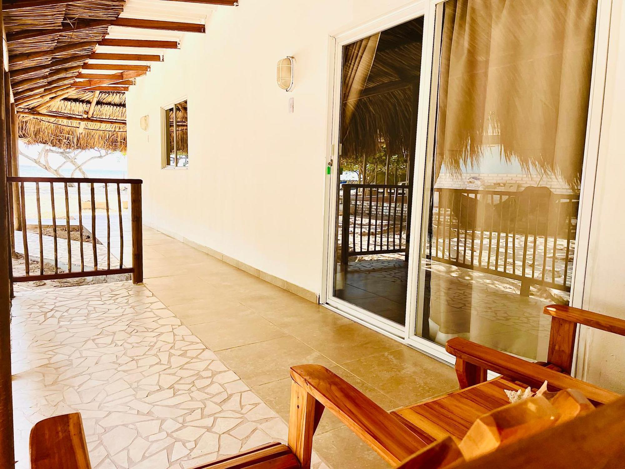 Hotel Carey Beach Isla Barú Extérieur photo